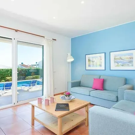 Sleeps 7 Pool Air Con Wifi Binissafuller