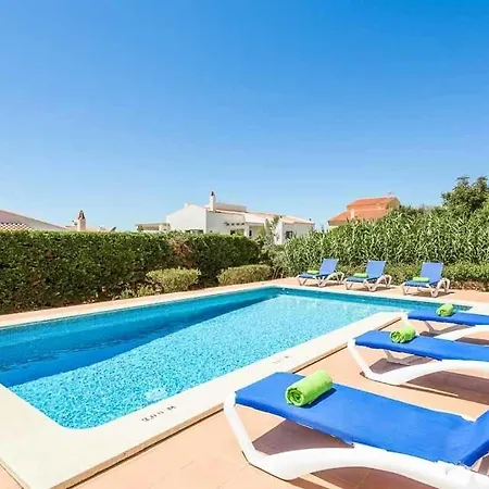 Villa Sleeps 7 Pool Air Con Wifi *